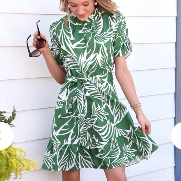THML Dresses & Skirts - THML Green & White Tropical Leaf Print Dress | XS